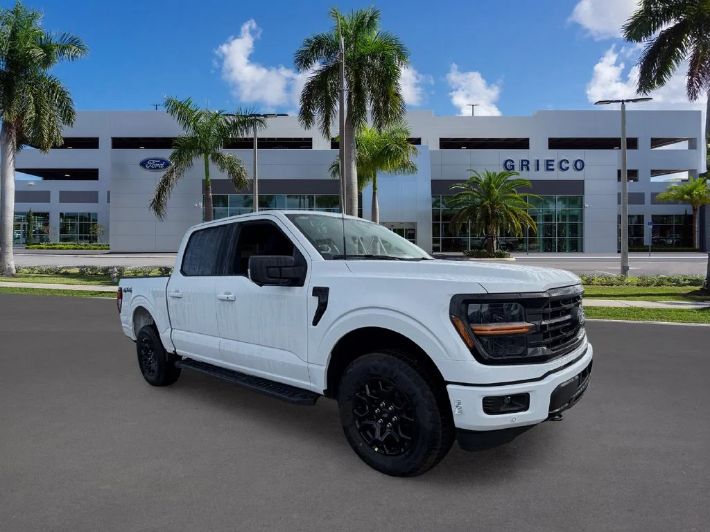 New 2026 Oxford White Ford XLT image 1