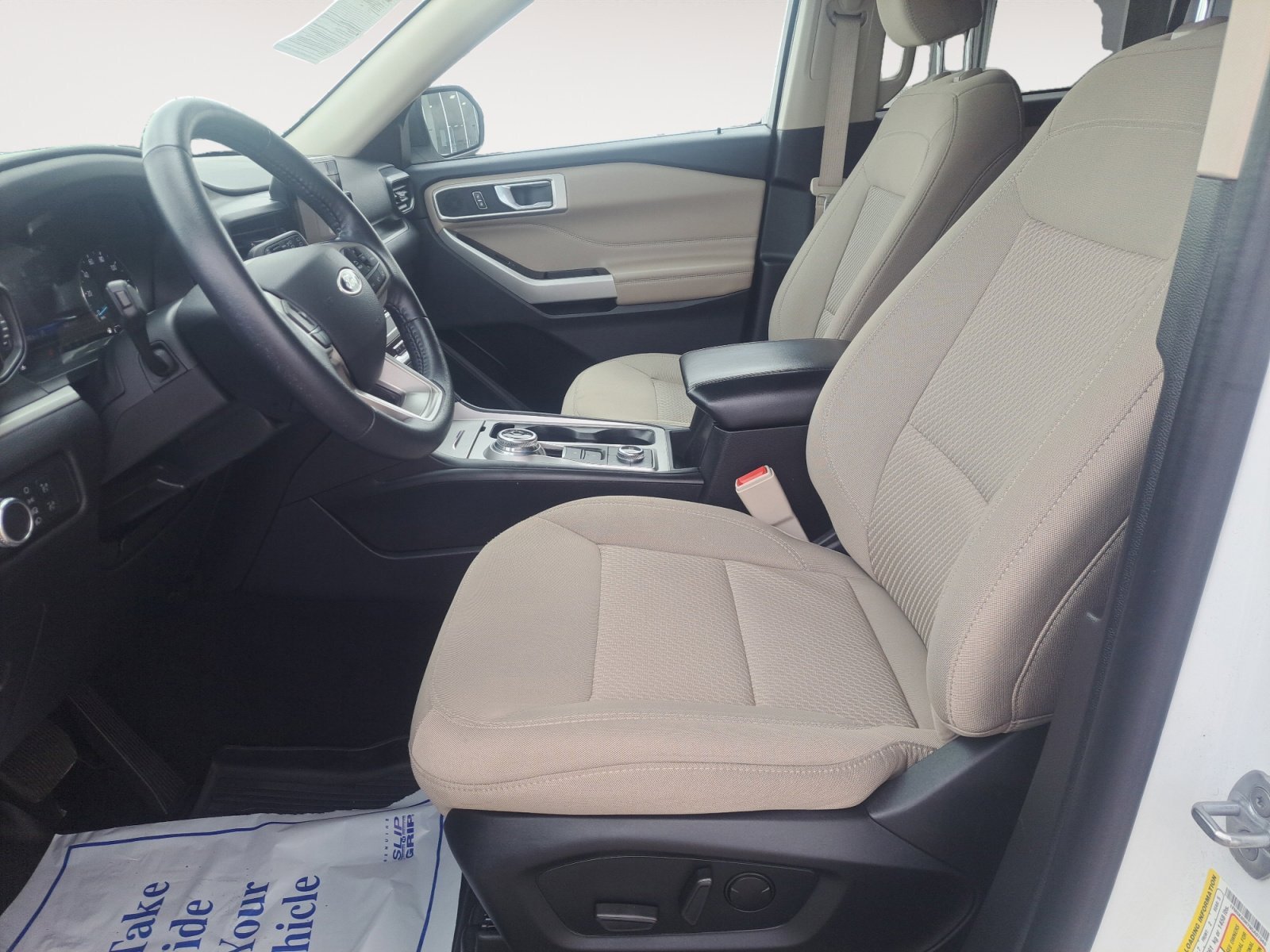 Used 2022 Oxford White Ford XLT image 21