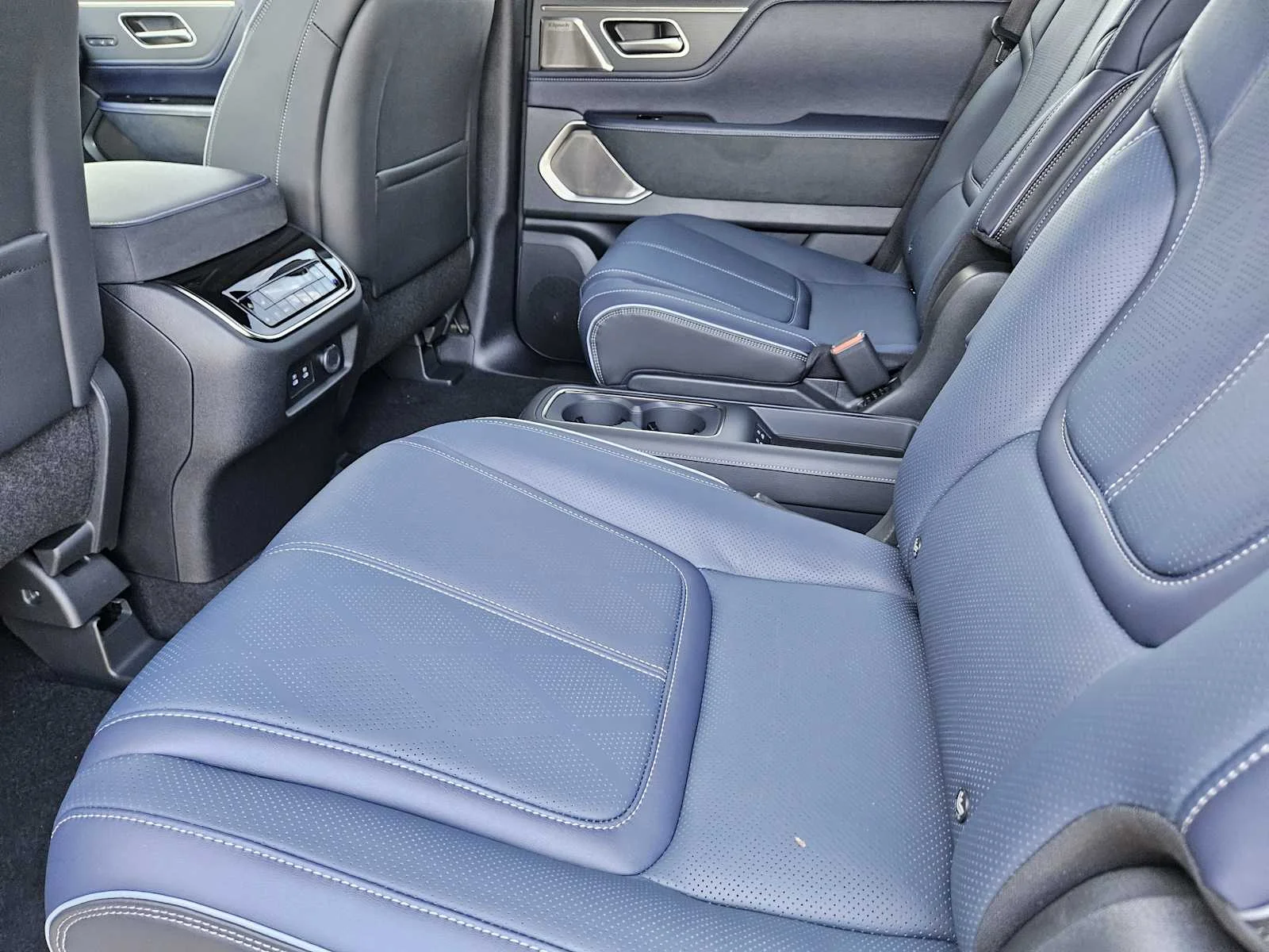 New 2026 RADIANT WHITE INFINITI Sport 4WD image 21