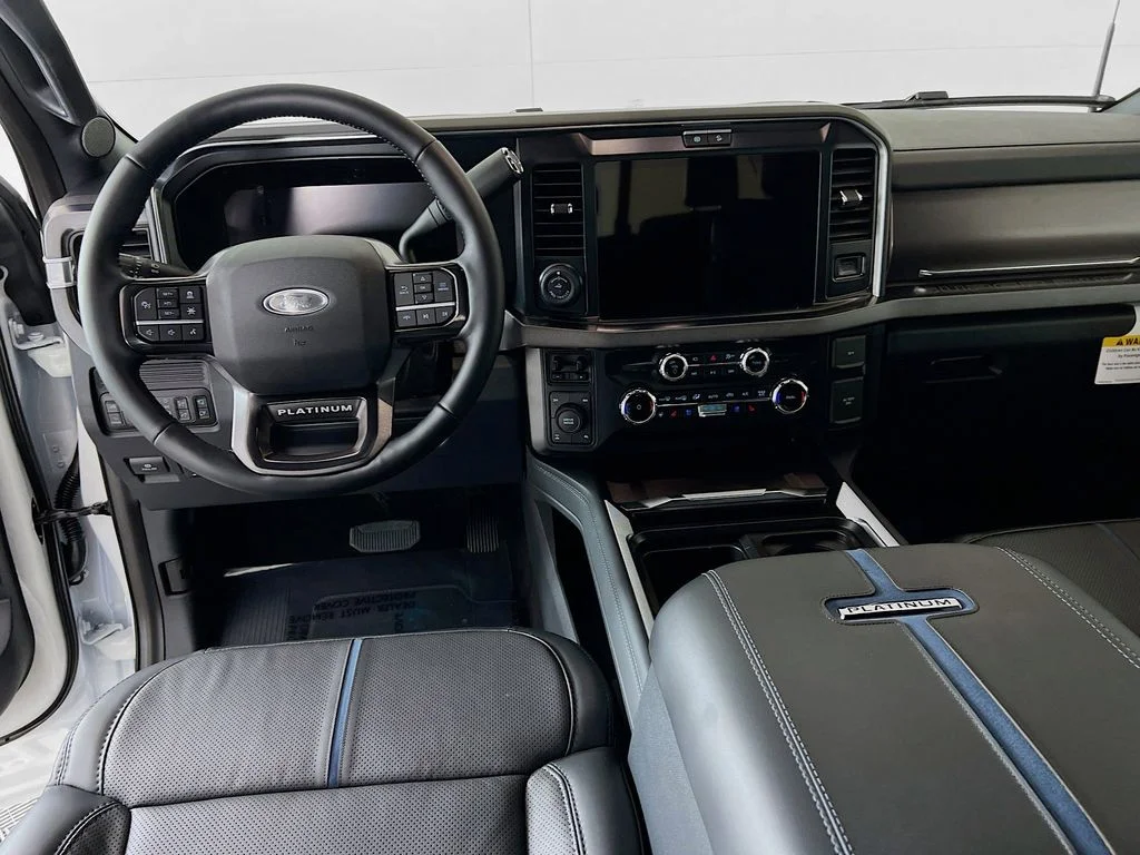 New 2026 Star White Metallic Tri-Coat Ford Platinum image 27