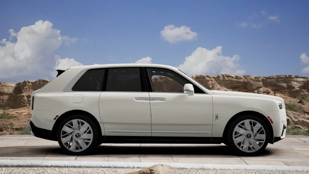 New 2027 White/off-white Rolls-Royce  image 2