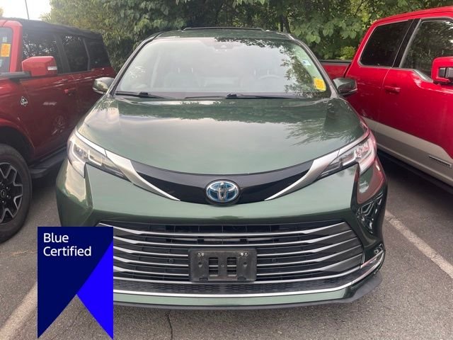 Used 2022 Green Toyota Limited image 2