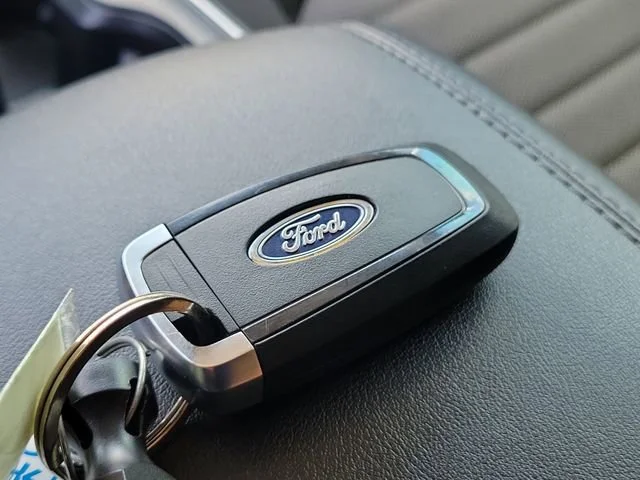 2023 Ford Edge SE - Photo 35