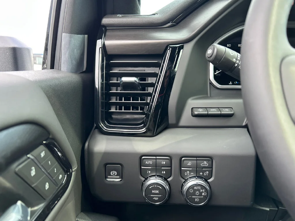 2026 GMC Sierra 2500HD AT4X - Photo 20