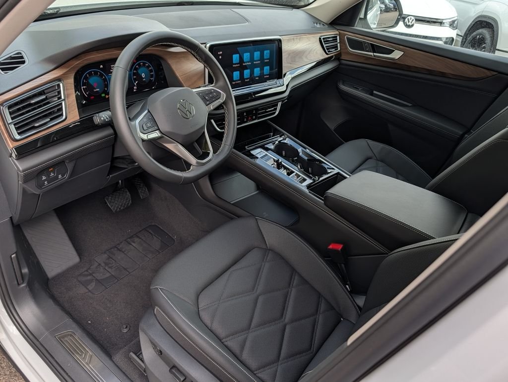 2026 Volkswagen Atlas SE w/Tech - Photo 10