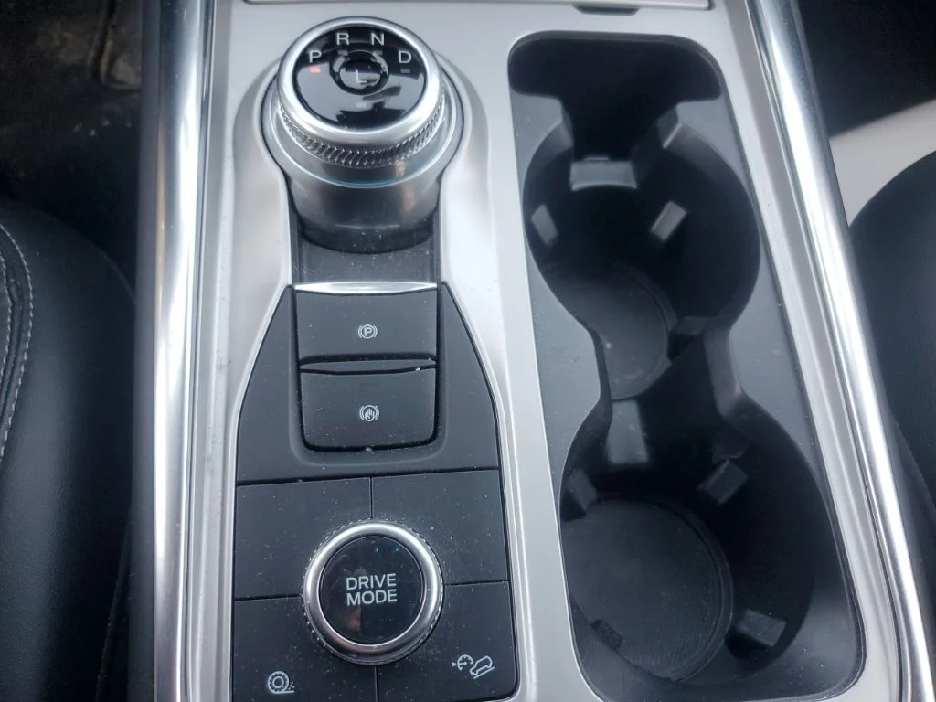 Used 2022 Red Ford XLT image 27
