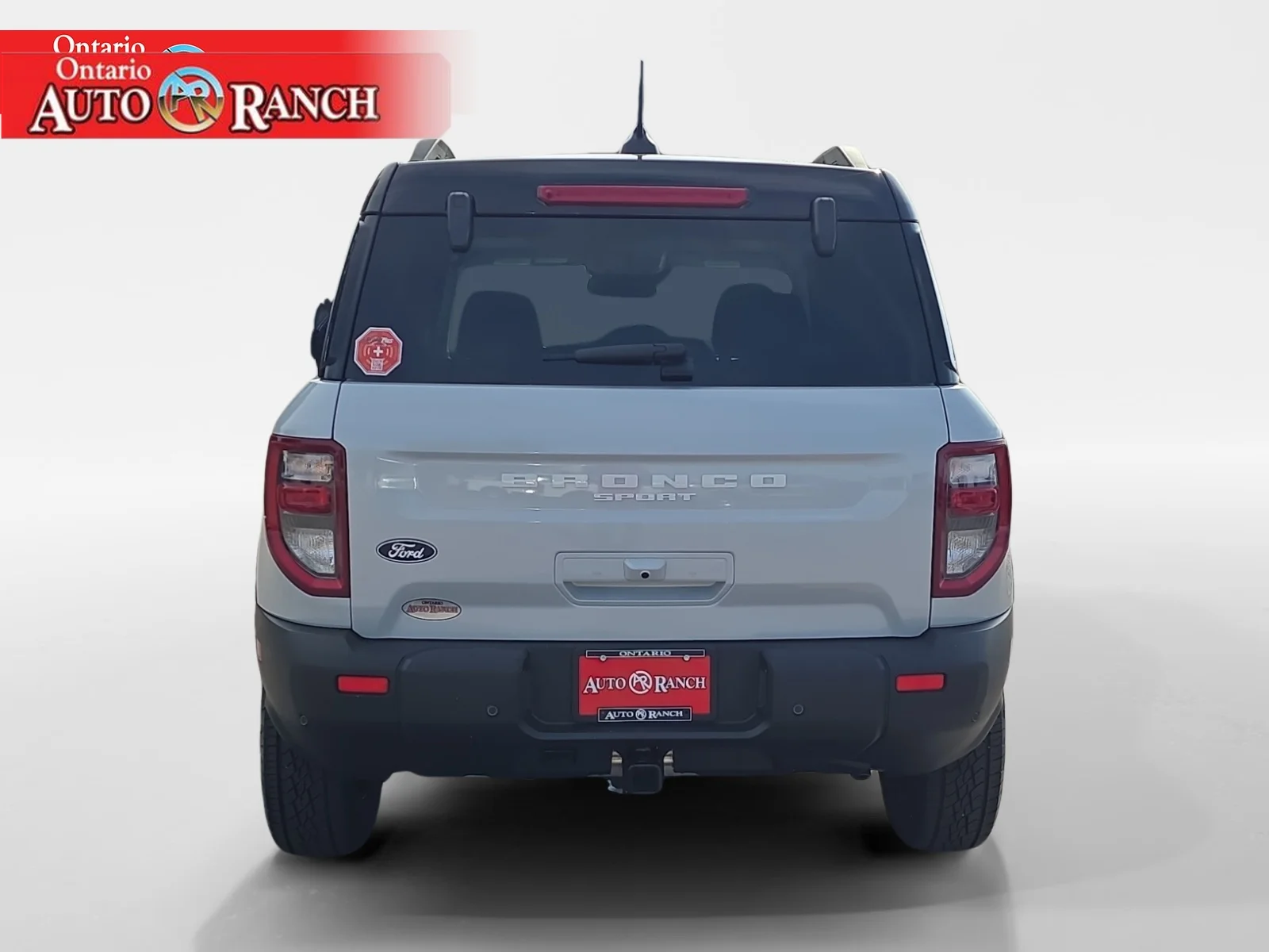 New 2026 SPACE WHITE METALLIC Ford Badlands image 4