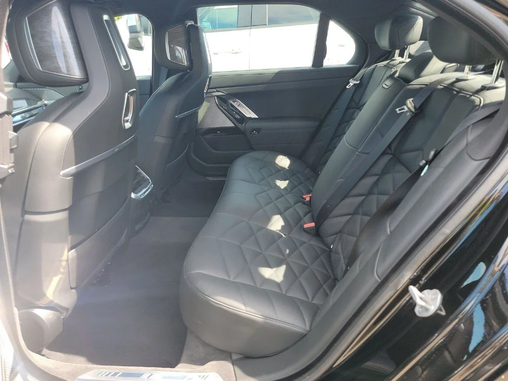 Used 2025 Black BMW 740i xDrive image 19