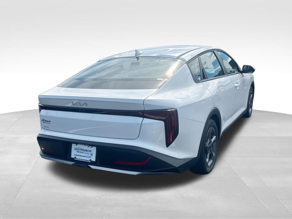 Used 2026 White Kia LXS image 8