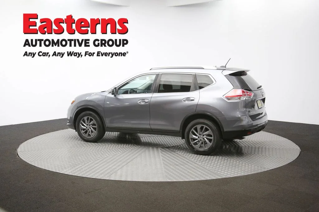 Used 2016 Gray Nissan SL image 60