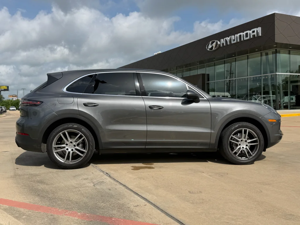 Used 2019 Quartzite Metallic Porsche Base image 7