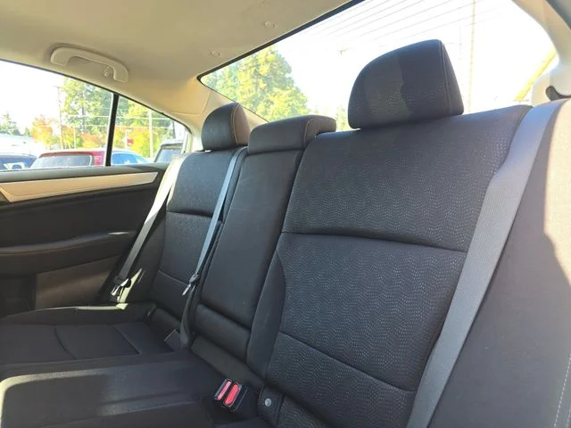 Used 2017 Ice Silver Metallic Subaru 2.5i image 17