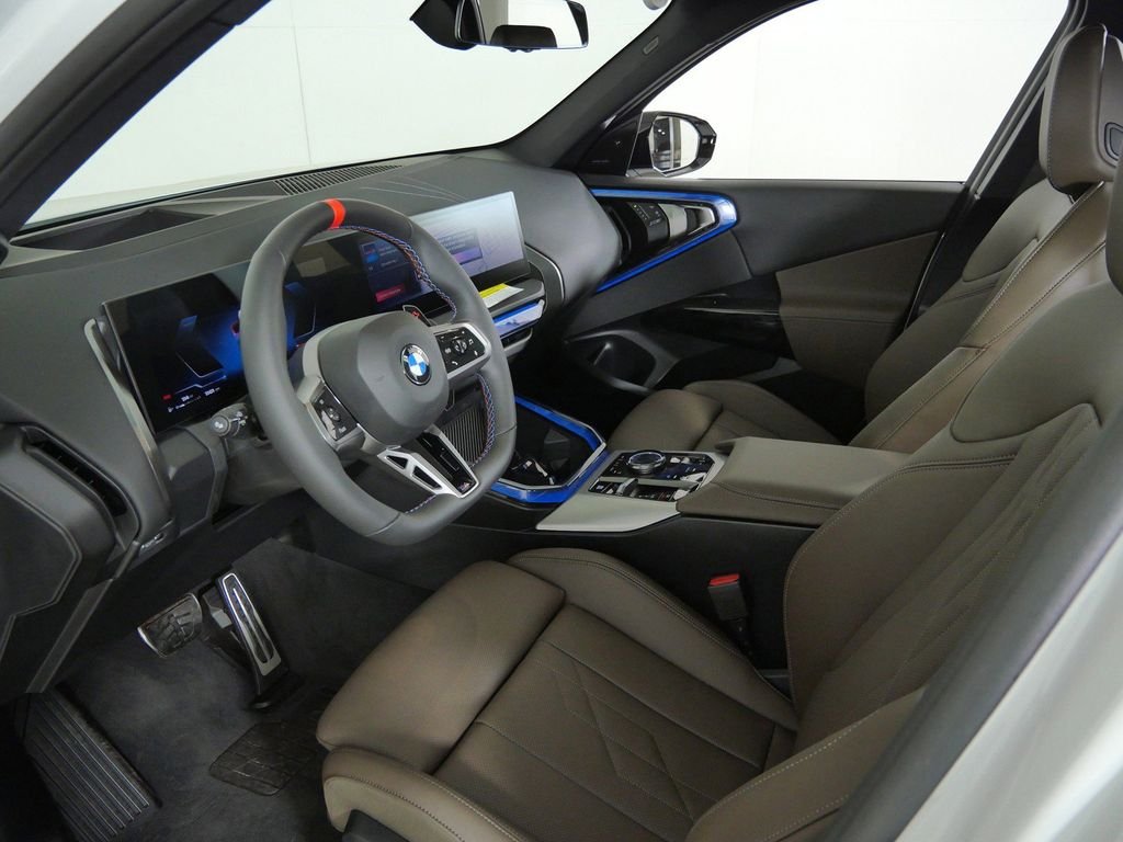 New 2026 Alpine White BMW M50 xDrive image 34