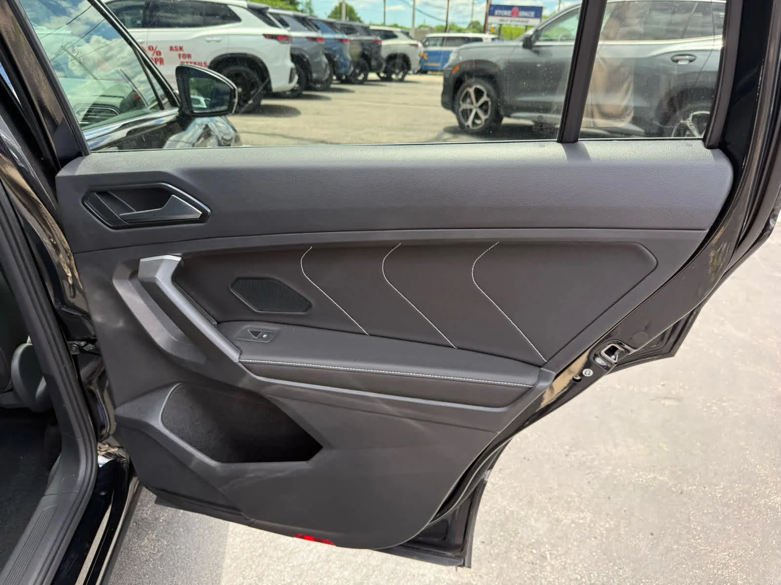 Used 2024 Deep Black Pearl Volkswagen SEL R-Line image 11