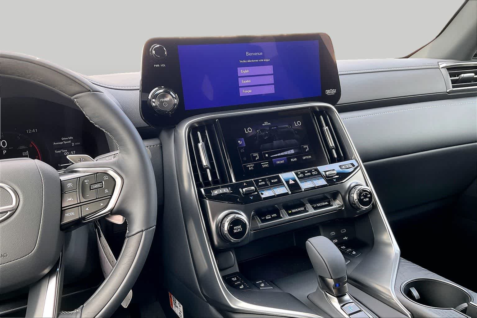New 2026 Eminent White Pearl Lexus LUXURY image 9