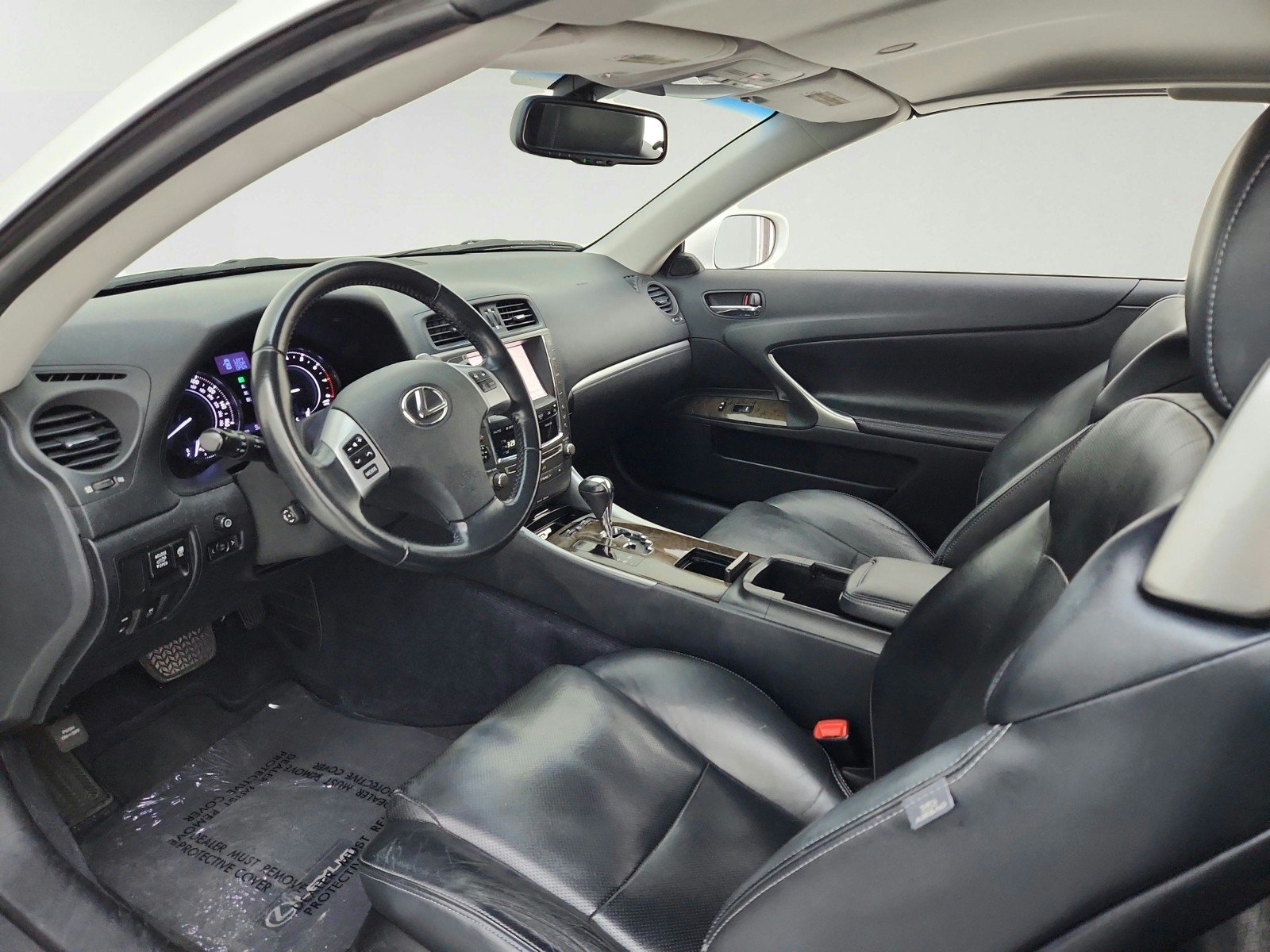 Used 2013 Starfire Pearl Lexus 2-DR. HARDTOP CONV image 16