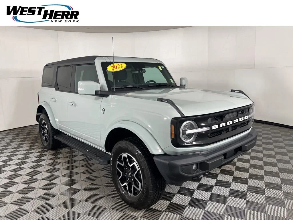 2022 Ford Bronco Outer Banks 4x4's photo