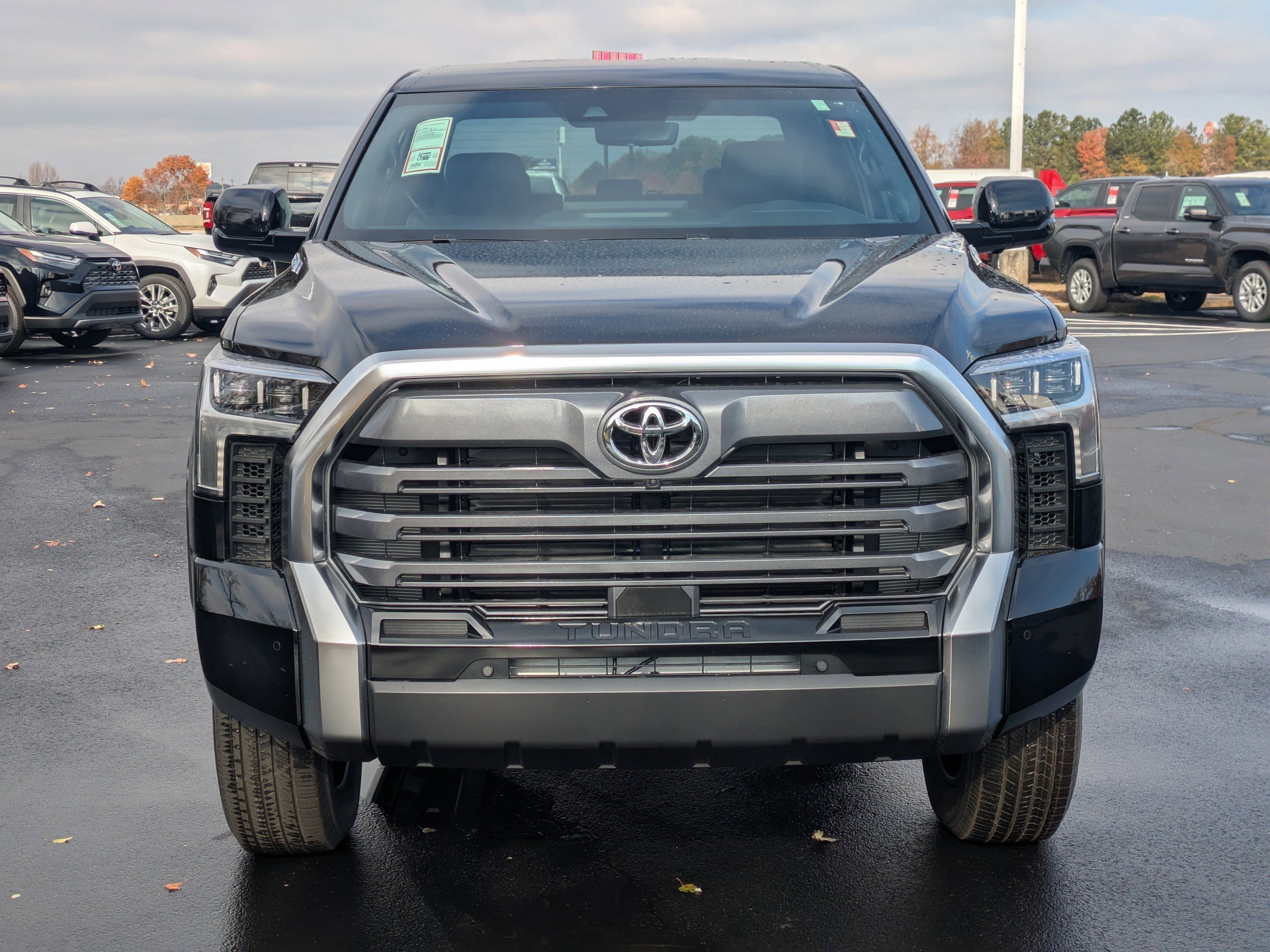 2026 Toyota Tundra Limited - Photo 10