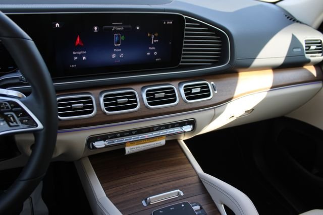New 2026 Polar White Mercedes-Benz GLS 450 image 17