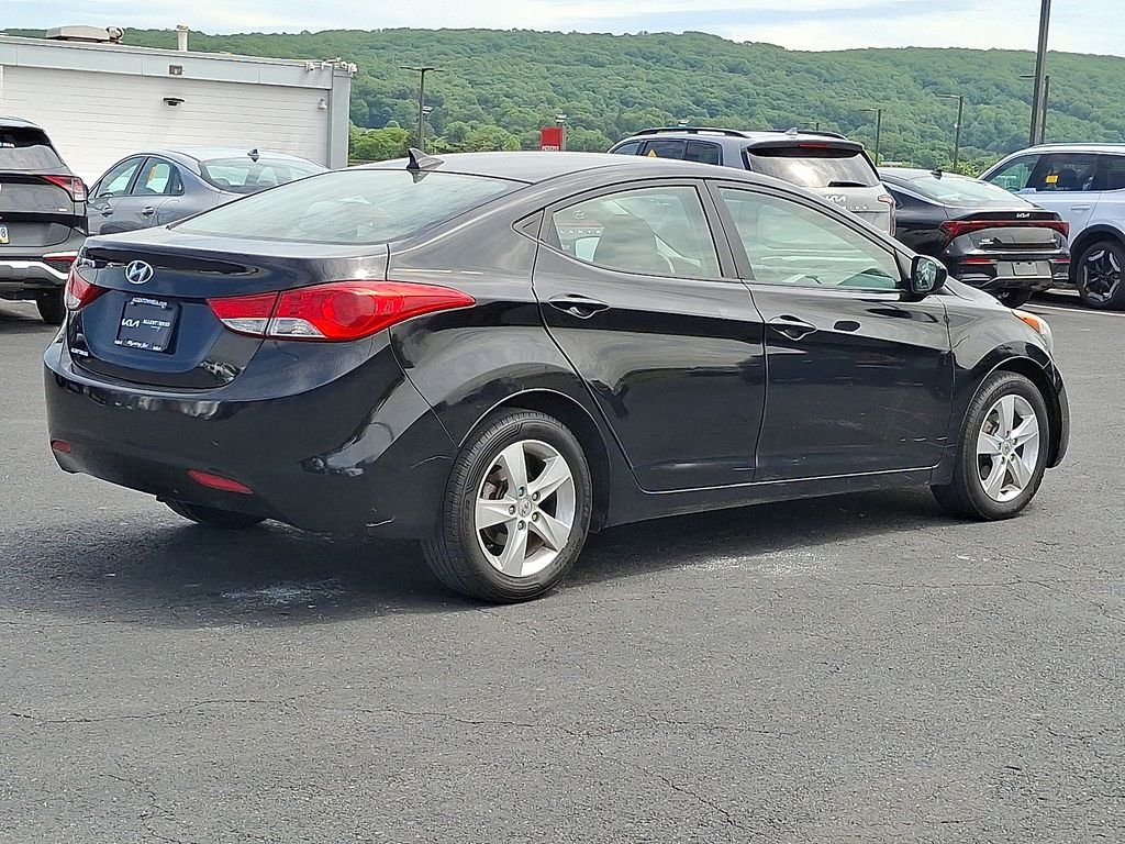 Used 2011 Black Hyundai GLS image 6