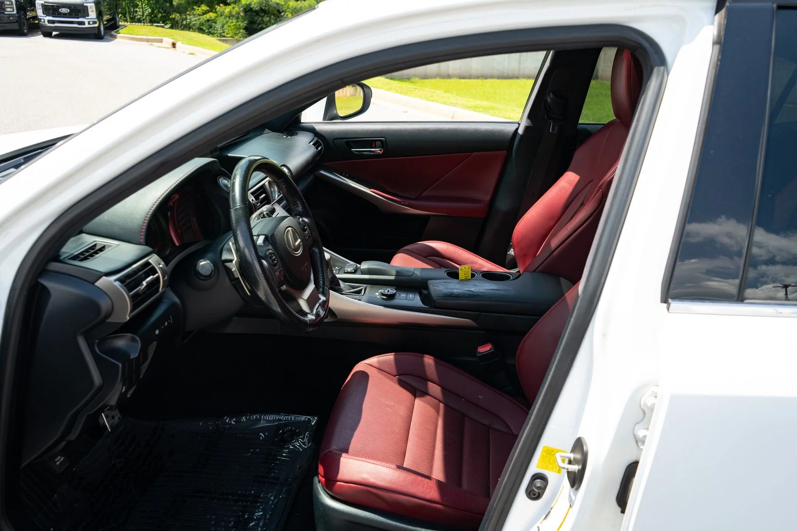 Used 2016 White Lexus 200t image 13