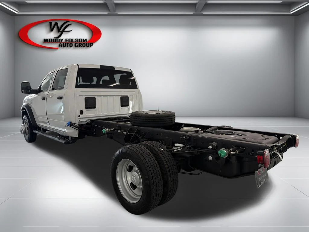 New 2026 Bright White Clear-Coat Exterior Paint RAM Tradesman image 8