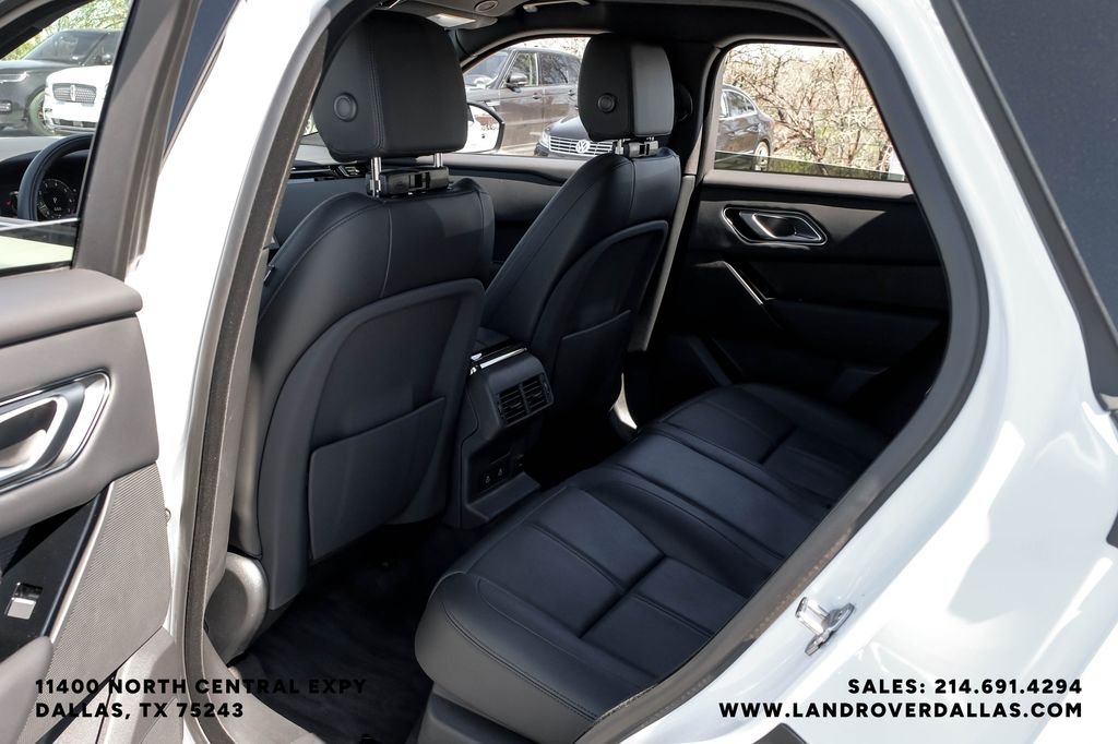 Used 2026 White Land Rover Dynamic SE image 42