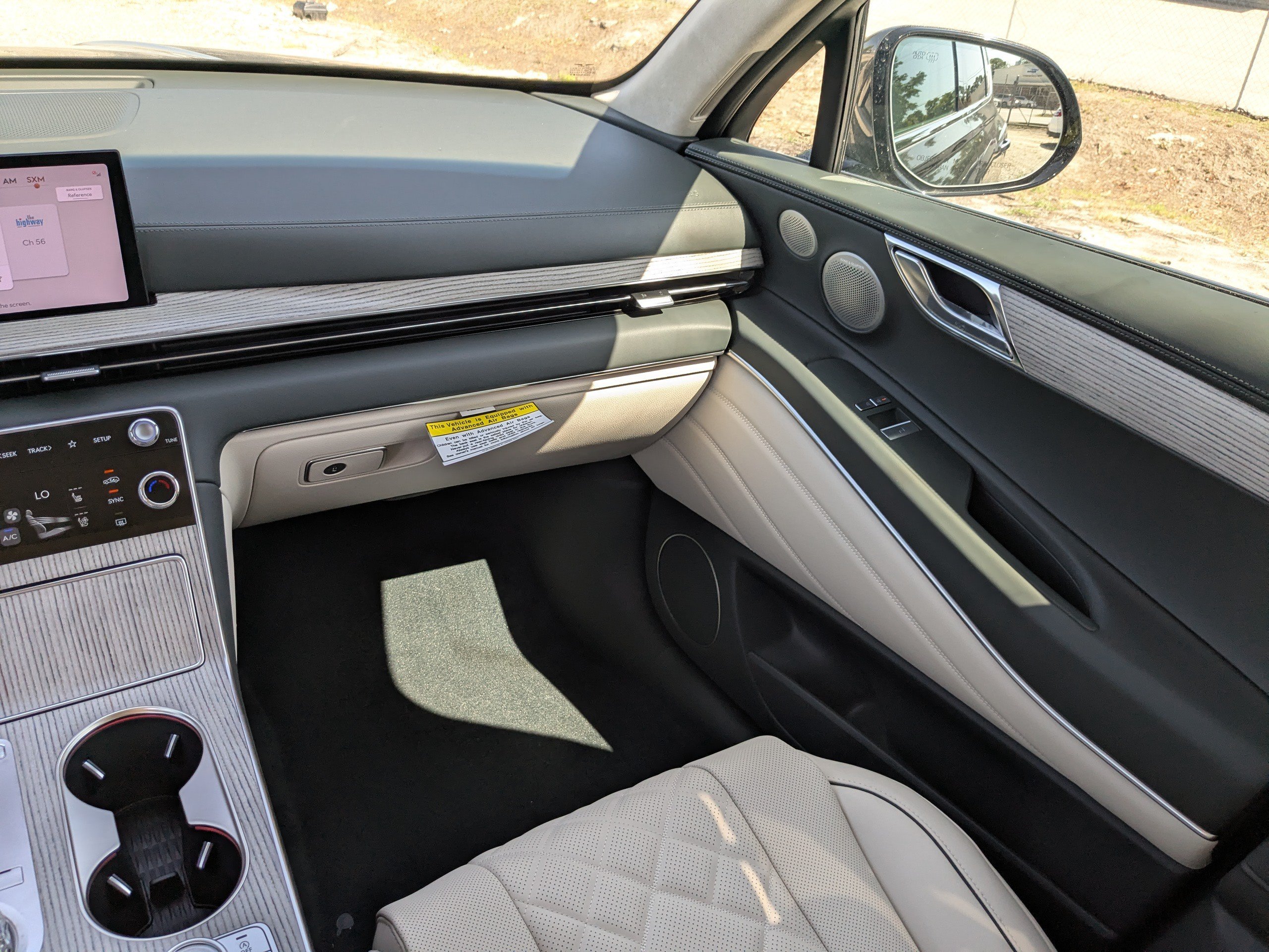 Used 2025 Makalu Gray Genesis PRESTIGE image 12