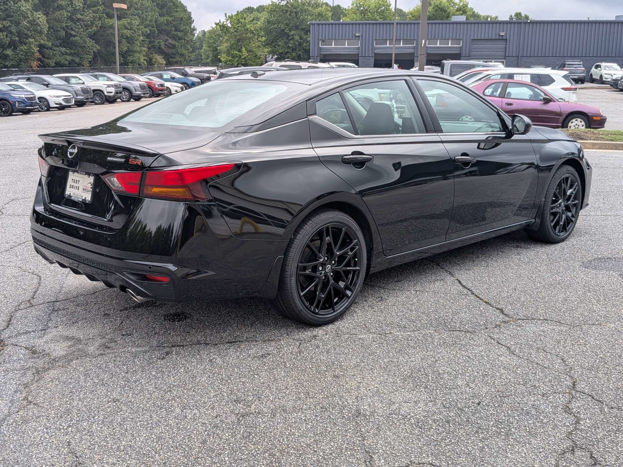 New 2026 Black Nissan 2.5 SR image 3