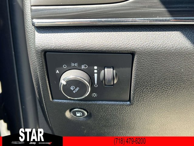 Used 2021 Granite Crystal Metallic Clearcoat Jeep Limited image 23