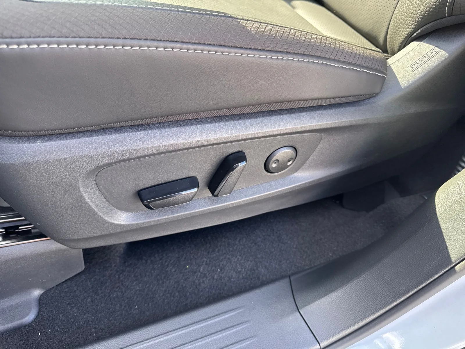 New 2026 Nissan Pathfinder SL 4D Sport Utility