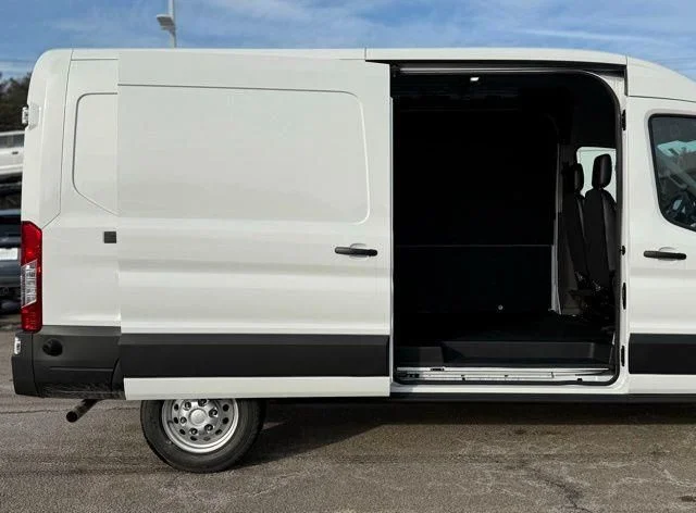 New 2026 Oxford White Ford Cargo Van image 4