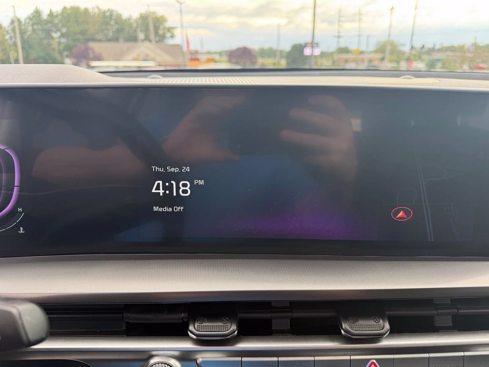 Used 2025 Black Kia S image 10