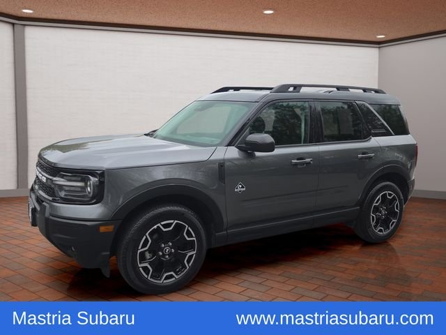 Used 2025 Gray Metallic Ford Outer Banks image 28