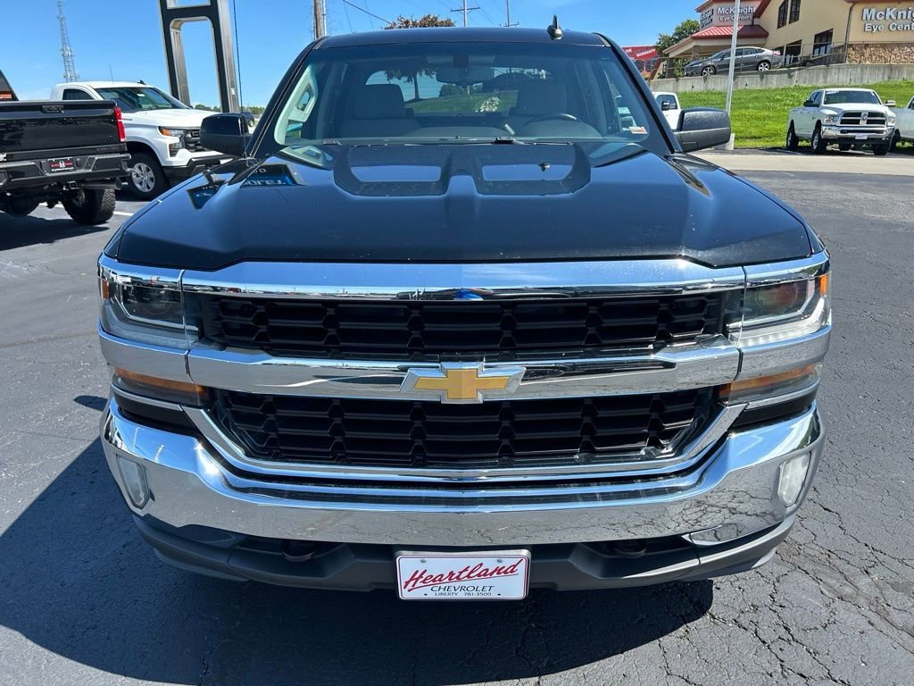 Used 2017 Chevrolet Silverado 1500 LT with VIN 1GCUKREC2HF215892 for sale in Kansas City