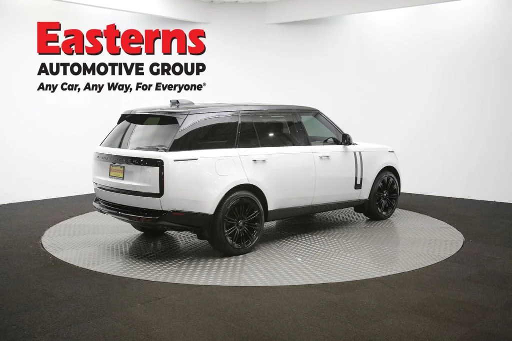 Used 2024 White Land Rover Autobiography image 44