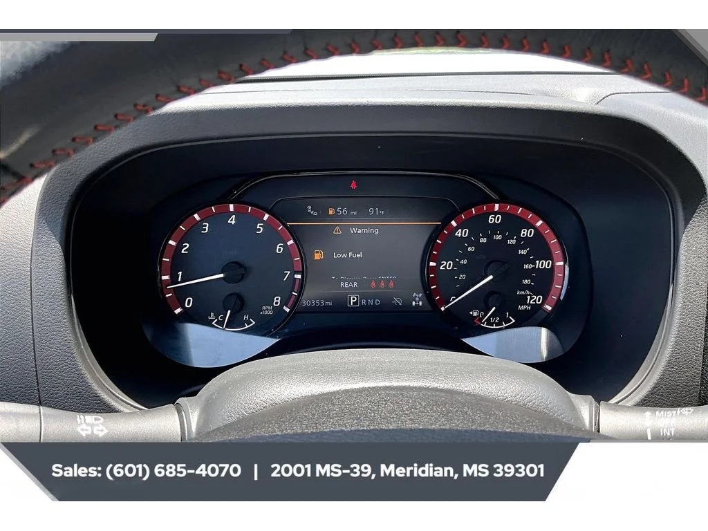 Used 2025 Boulder Gray Pearl Nissan PRO-4X image 14