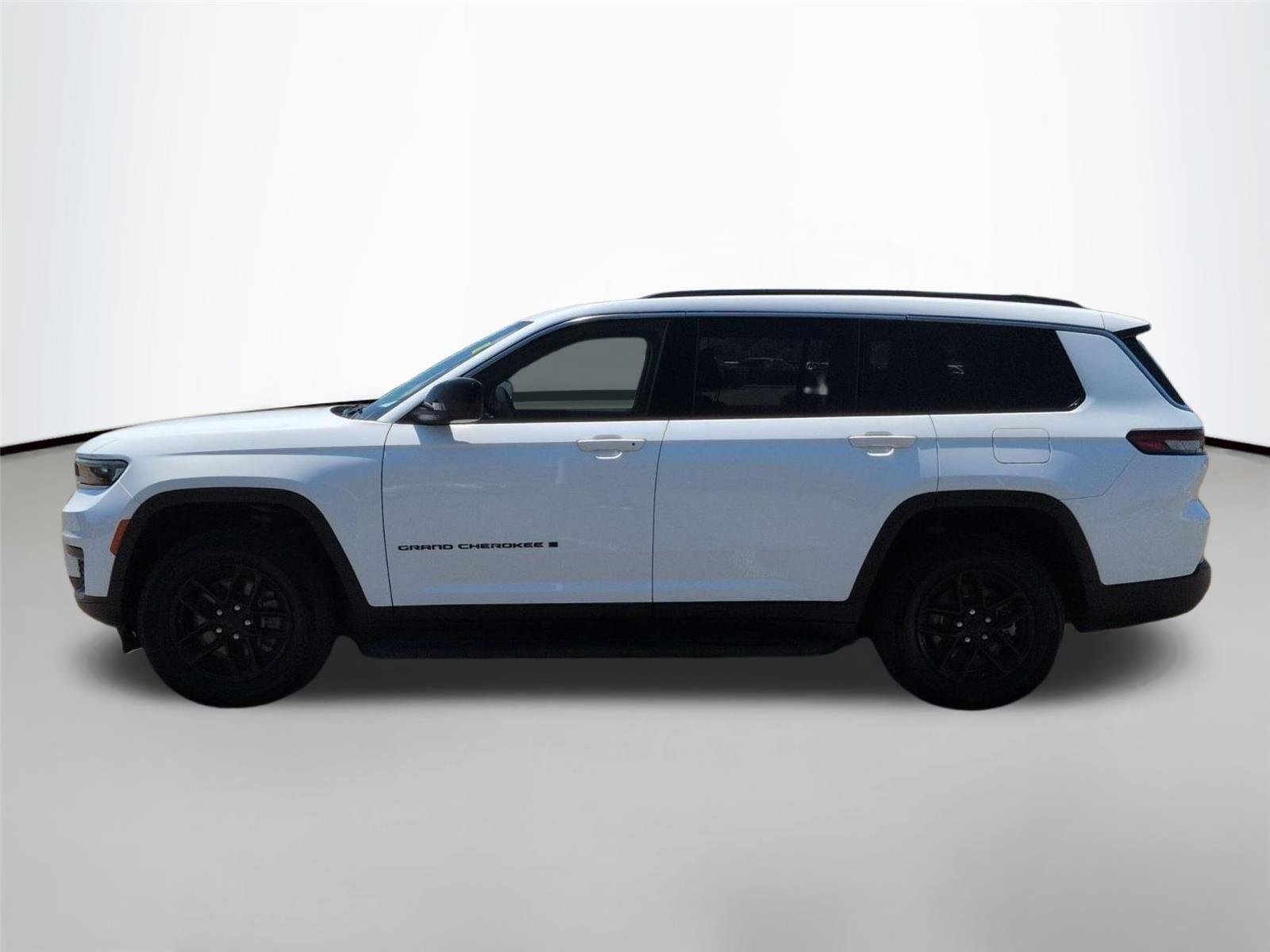 Used 2024 Bright White Clearcoat Jeep Laredo X image 2