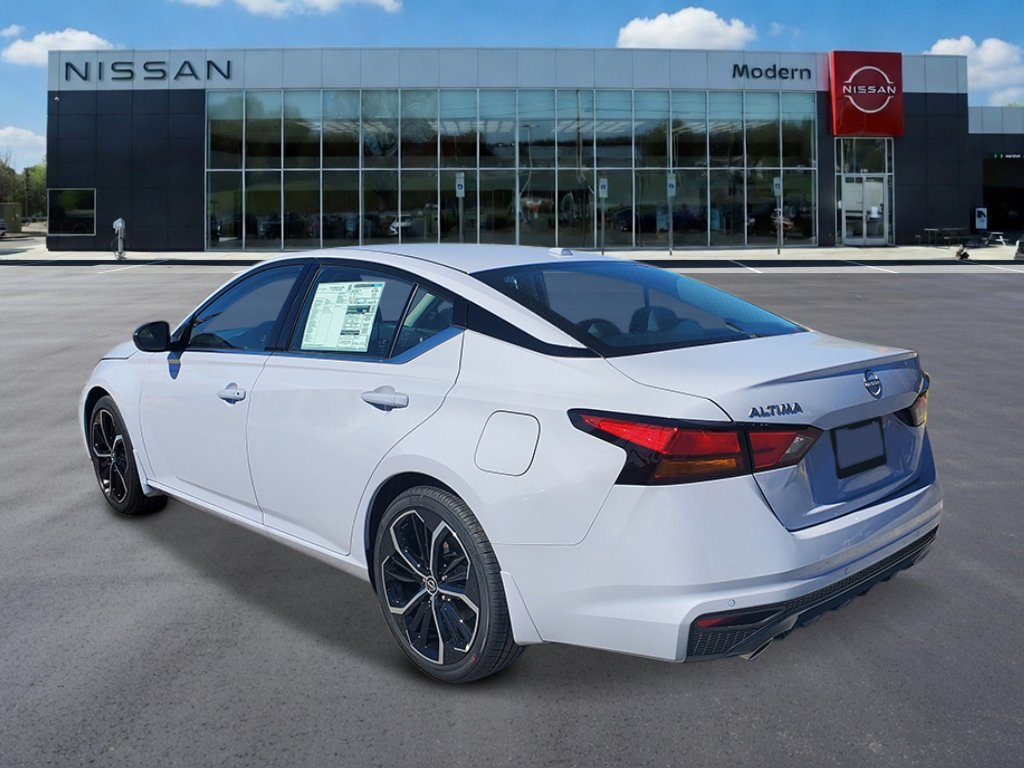 New 2026 Gray Sky Pearl Nissan SR image 4