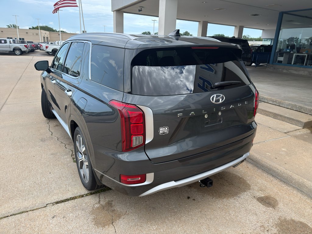 Used 2022 Rainforest Hyundai Limited image 7