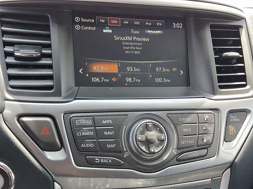 Used 2020 Blue Nissan SL image 18