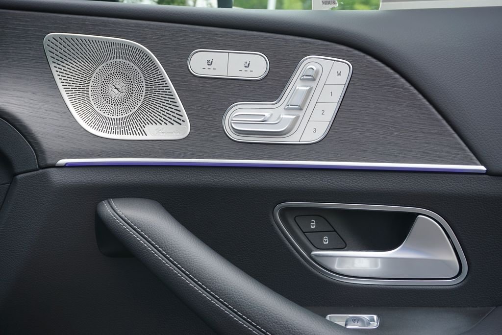 Used 2026 Obsidian Black Metallic Mercedes-Benz GLE 350 image 67