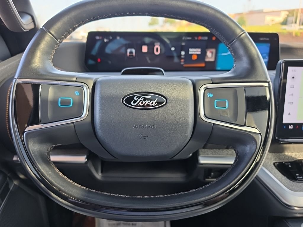 Used 2025  Ford Tremor image 22