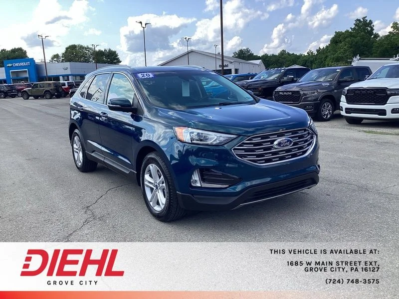 Used 2020 Green Ford SEL image 1