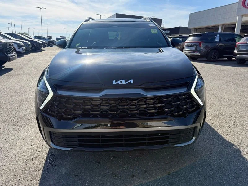 Used 2024 Black Kia X-Line image 2