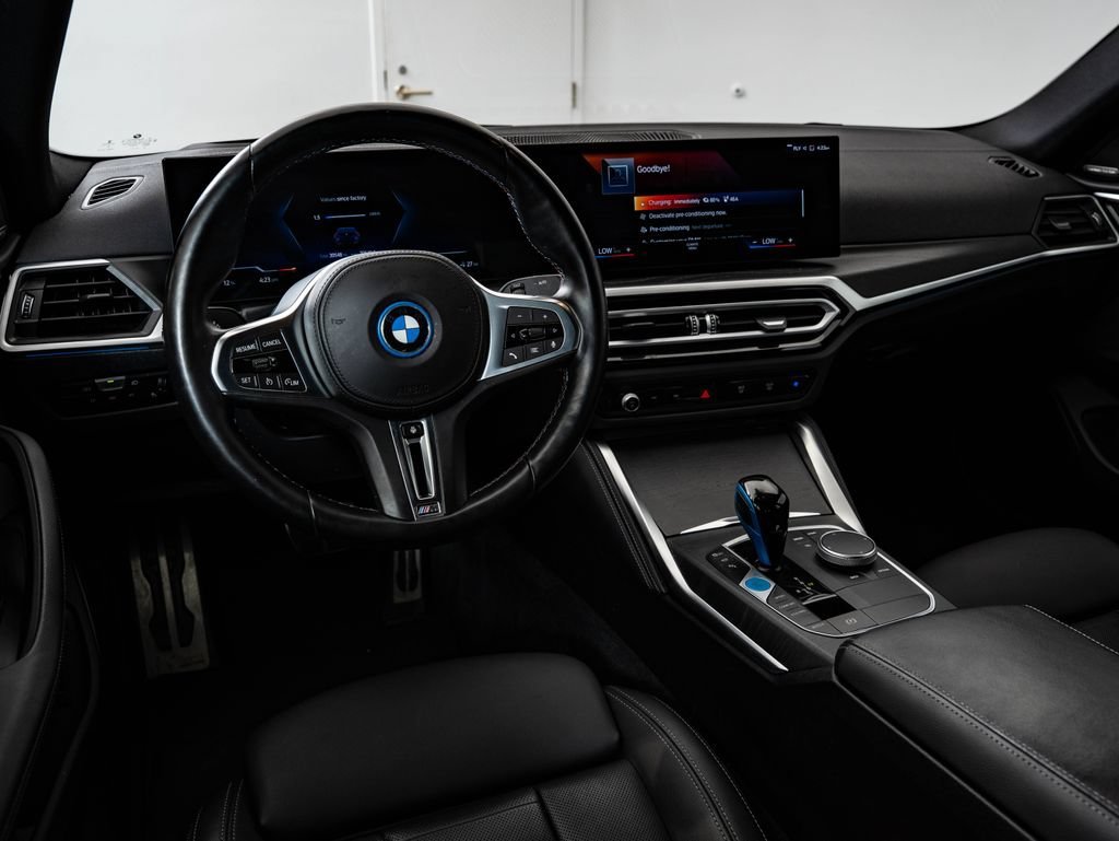 Used 2023 Tanzanite Blue Ii Metallic BMW M50 image 4