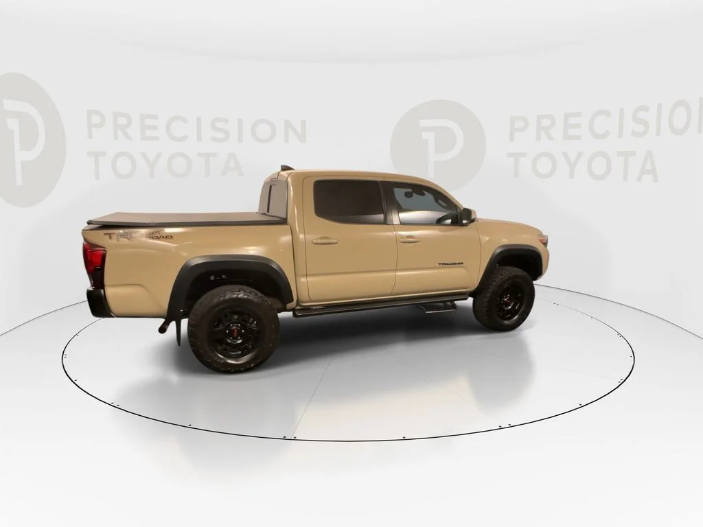 Used 2018 Quicksand Toyota TRD Off-Road image 21