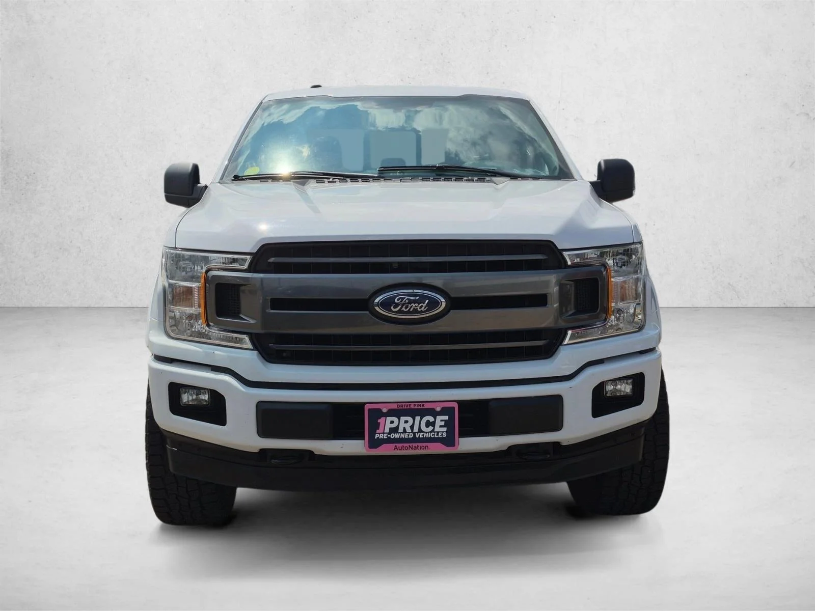 Used 2018 Oxford White Ford XLT image 2