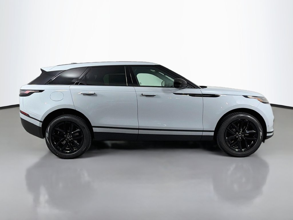 New 2026 Arroios Grey Land Rover S image 4