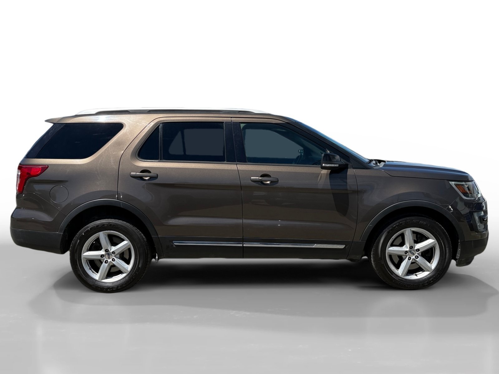Used 2016 Caribou Metallic Ford XLT image 6